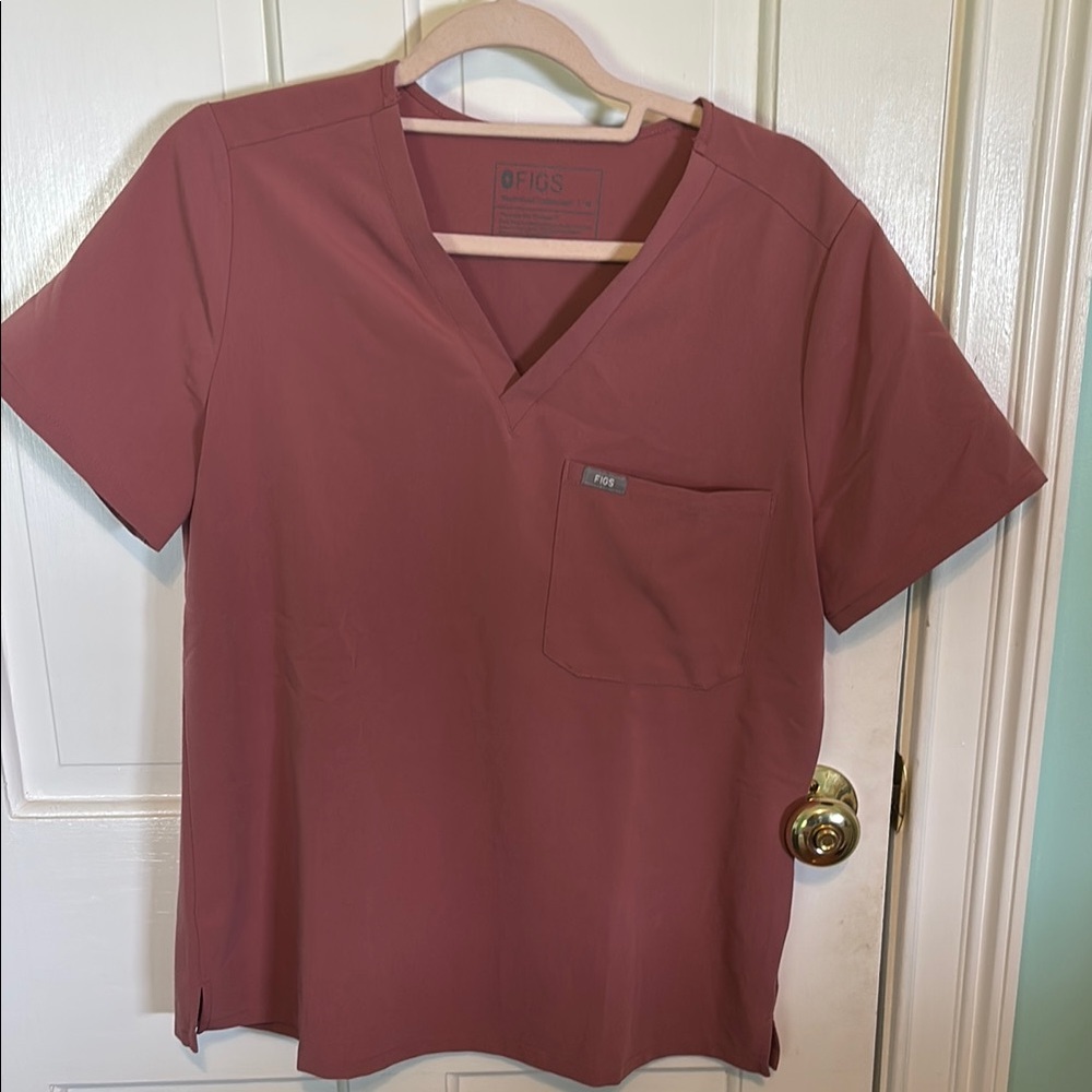 Figs Dusty Rose V-Neck Scrub Top